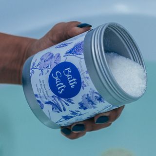 Cloverfields Minimal Essentials Bath Salts with Magnesium 500g