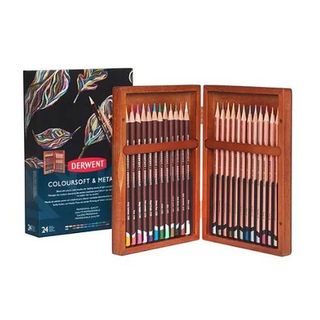 DERWENT COLOURSOFT & METALLIC WOODEN BOX SET 24
