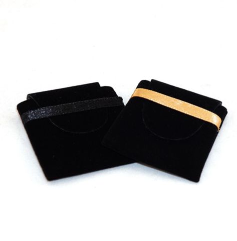 VELVET POUCH WEDDER BLACK/BLACK 40X45MM