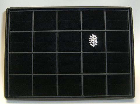 RING TRAY BLACK 20 PADS BLACK VELVET