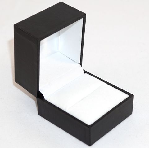 SDRL-LARGE RING BOX BLK LEATHERETTE WHT VELV PAD