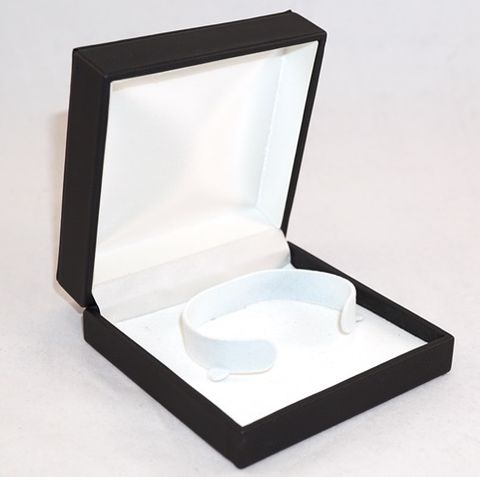 IMB-BANGLE BLACK IMITATION LEATHER BOX WHITE CLIP