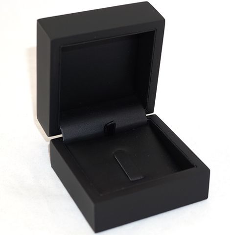RING BOX MATT BLACK WOOD BLACK VINYL CLIP