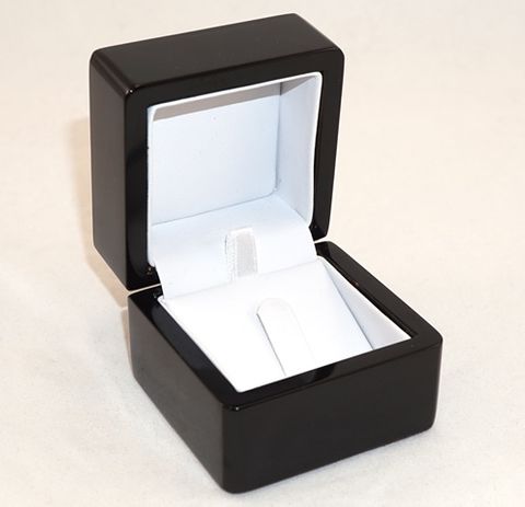 SMALL RING BOX GLOSS BLACK WOOD WHITE VINYL CLIP