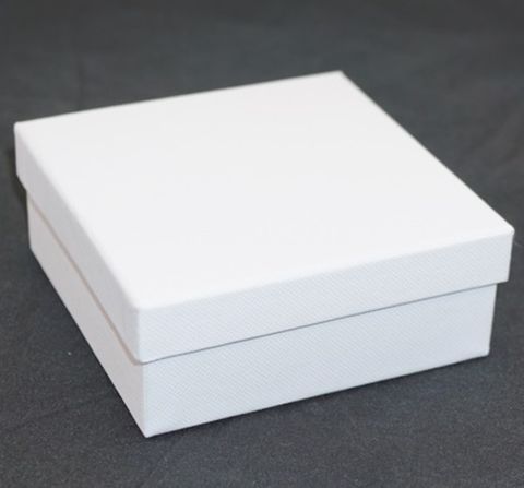 CB10 - LARGE MULTI BOX WHITE CARDBOARD BLACK PAD
