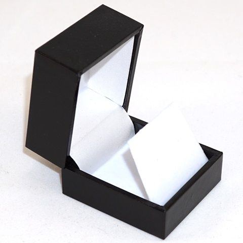 SDR-EARRING BOX BLK LEATHERETTE WHITE VELVET FLAP