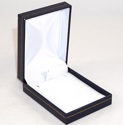 SC17-PENDANT BOX NAVY LEATHERETTE GOLDLINE WHT PAD