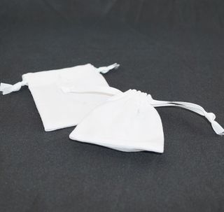 SMALL CALICO POUCH WHITE/WHITE RIBBON 70X80MM