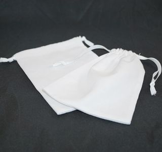 XL CALICO POUCH WHITE/WHITE RIBBON 115X160MM