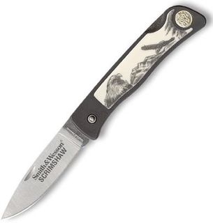 S&W Scrimshaw Eagle Knife
