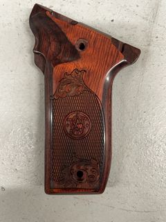 S&W 22V Super Rosewood Classic Panel