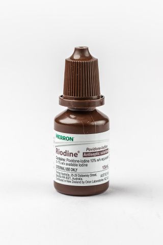 RIODINE POVIDONE-IODINE ANTISEPTIC SOLUTION 10% 15ml