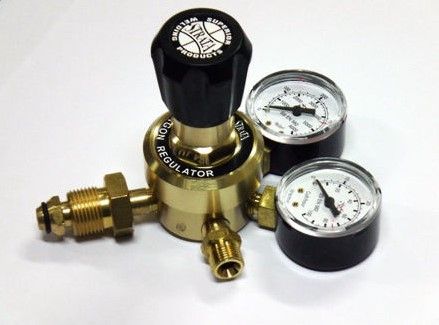 CO2 Twin Gauge Regulator - Strata