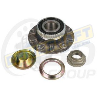 W/B F BMW HUB (ABS)