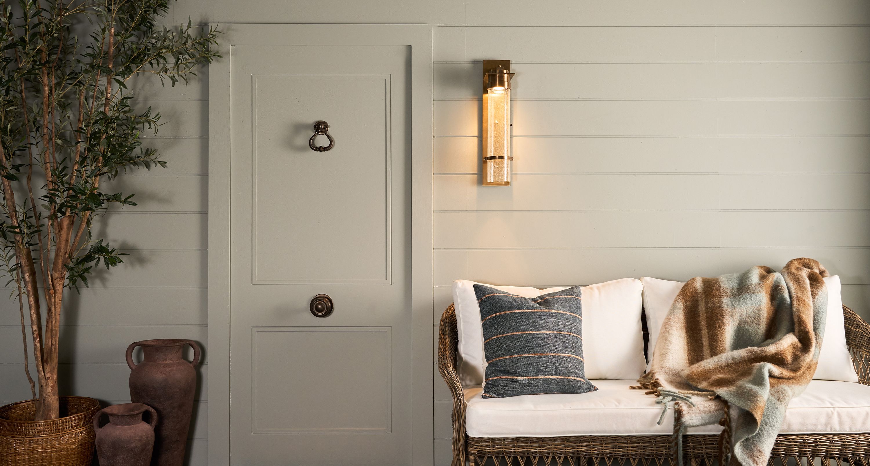 WALL SCONCES<br><span>View the Range</span>