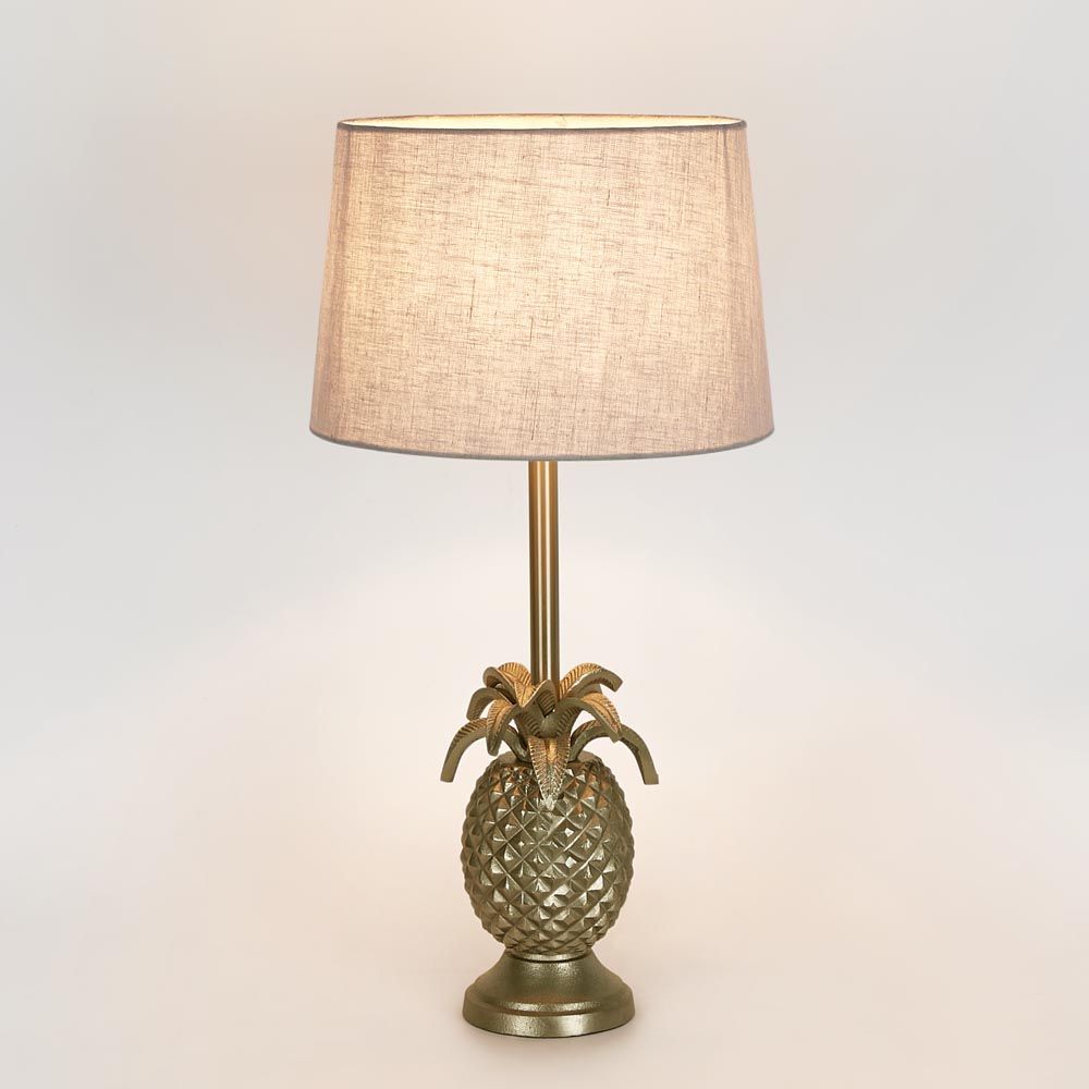 Martin deals table lamp