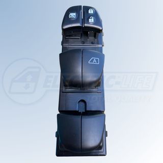 XTRAIL T32 RHF SWITCH