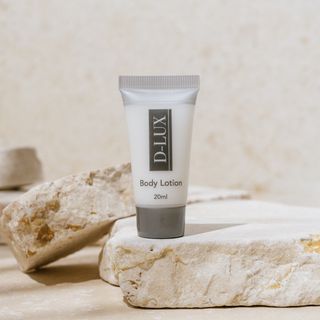 DLUX BODY LOTION 20ML [DLUX-D20] 400