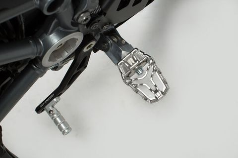 FOOTREST KIT SW MOTECH EVO BMW F750GS F850GS F850GS ADVENTURE S1000XR