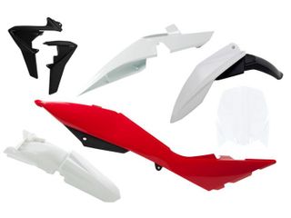 PLASTIC RTECH FRONT / REAR FENDERS SIDEPANEL& RADIATOR SHROUD& FRONT NUMBERPLATE TC449 511 TE449 511