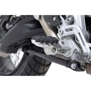 FOOTREST KIT SW MOTECH EVO TRIUMPH TIGER 1200 22-ON