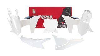 PLASTICS KIT RTECH INCLUDES FRONT & REAR FENDERS RADIATOR SHROUDS SIDEPANELS AIRBOX COVER