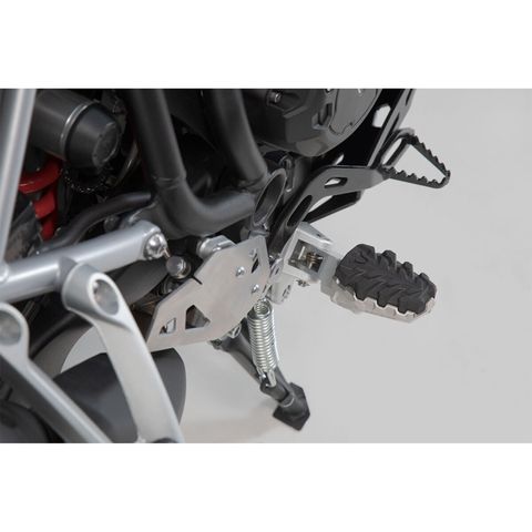 FOOTREST SW MOTECH EVO TRIUMPH TIGER 800 900 1200 SCRAMBLER 1200