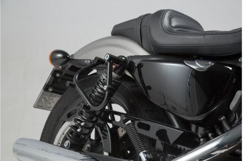 SIDE CARRIER SW MOTECH RIGHT HARLEY-DAVIDSON