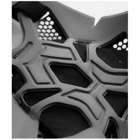 THOR CHEST PROTECTOR SENTINEL PRO BLACK