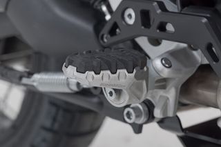FOOTREST KIT SW MOTECH EVO DUCATI DESERT X