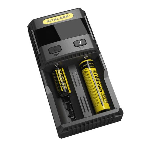NITECORE BATTERY CHARGER FAST UNIVERSAL FOR AA AAA C D 18650 17650 17670, RCR123A 16340 14500 & MORE