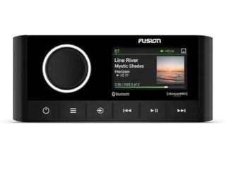 FUSION APOLLO RA670 MARINE ENTERTAINMENT SYSTEM WITH DSP