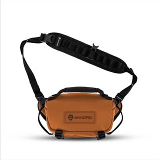 WANDRD ROGUE 3L CAMERA SLING BAG SEDONA ORANGE