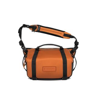 WANDRD ROGUE 9L CAMERA SLING BAG SEDONA ORANGE
