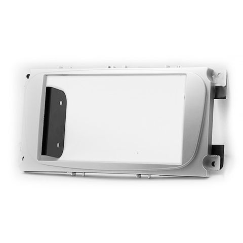 FITTING KIT FORD FOCUS / MONDEO 2007-2011 SILVER