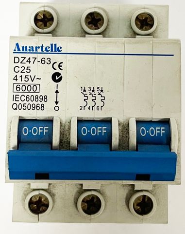 25AMP 3 POLE CIRCUIT BREAKER 6KA