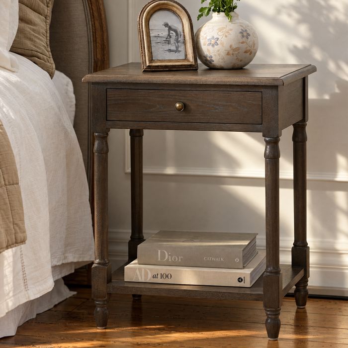 Bedsides & Dressers
