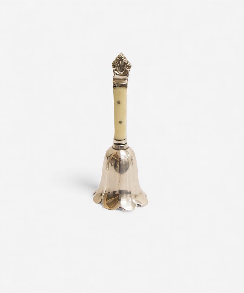 Bell Fleur Handle