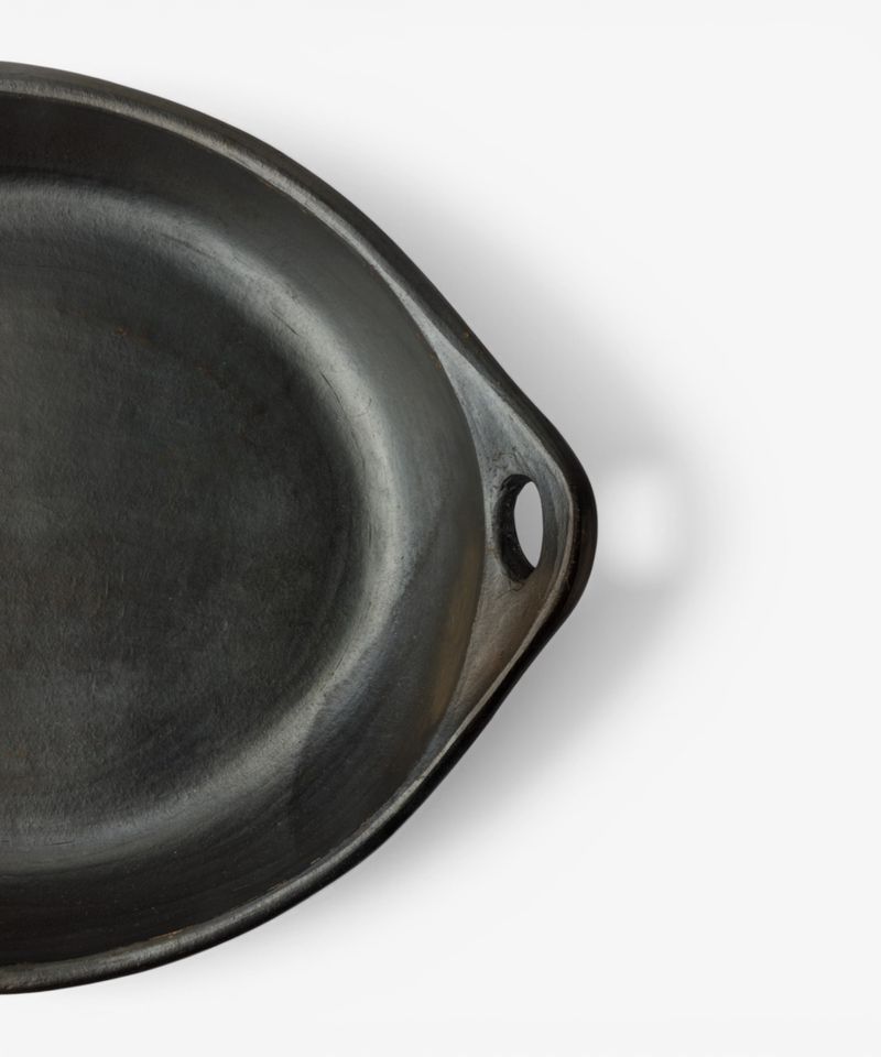 La Chamba Oval  Dish with Handles (Size 5)