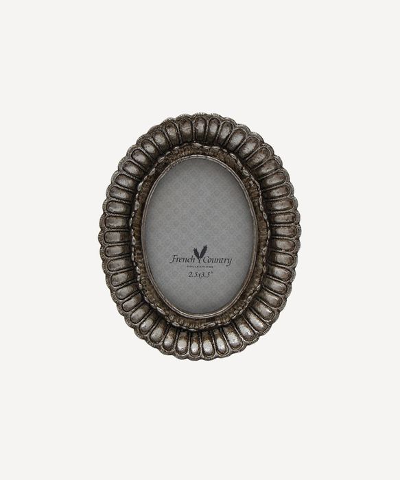 Fanned Oval Photo Frame Pewter Finish 2.5x3.5"