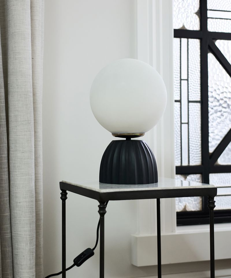 Orion Ribbed Orb Black