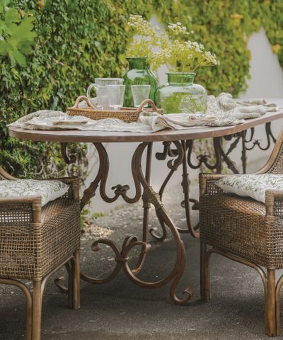 Plasire Iron Table Rustic Finish