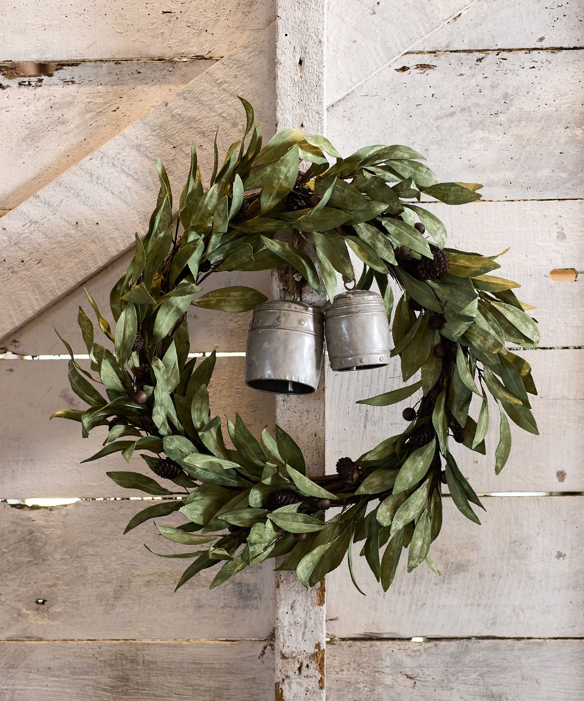 Eucalyptus & Brown Berry Wood Wreath Small