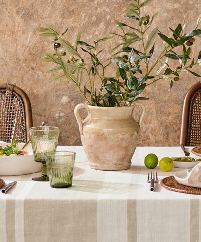 Chari Pot Stone
