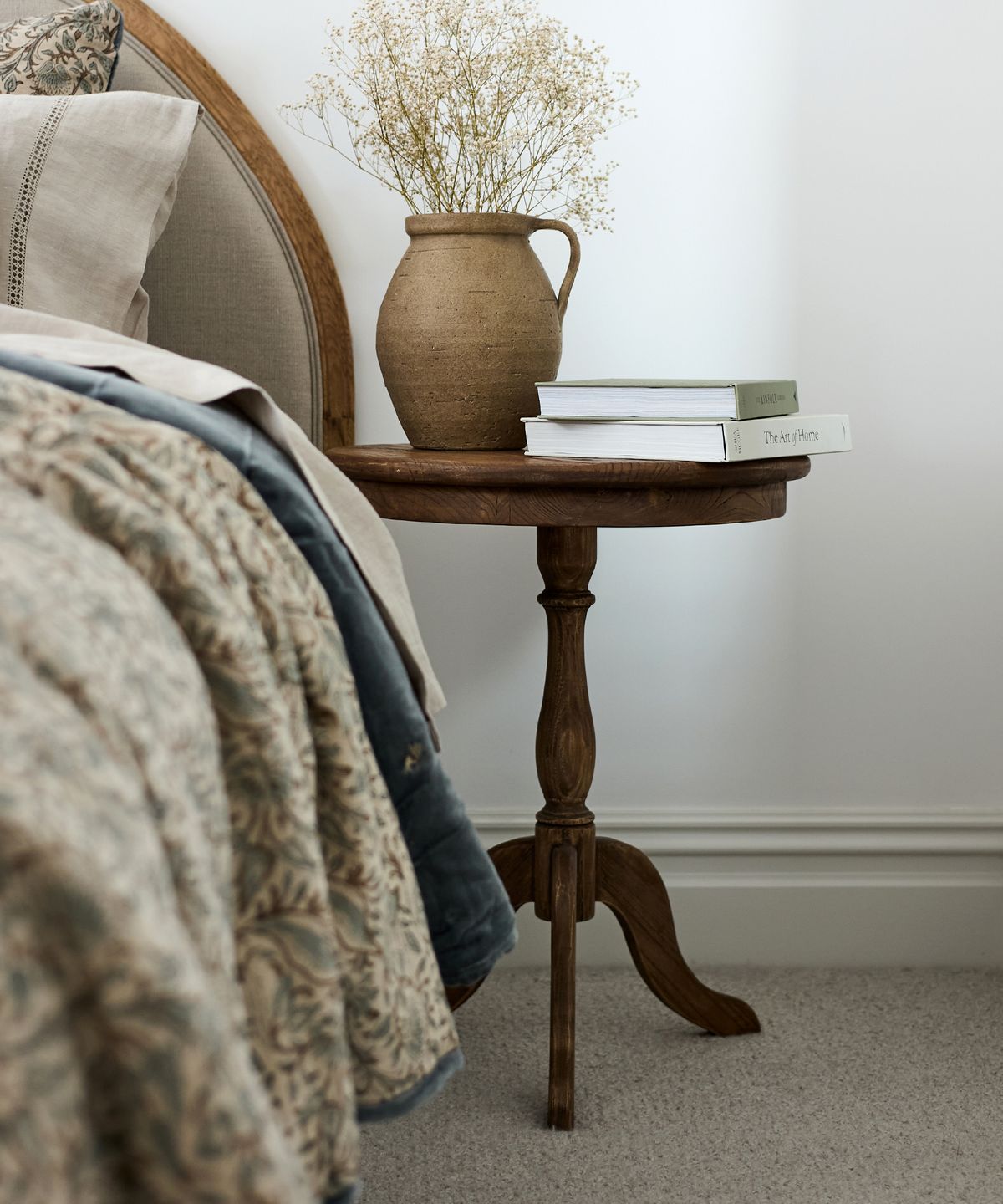 Louis Lamp Table