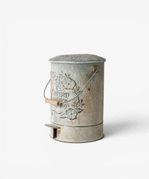 Vintage Garden Waste Bin