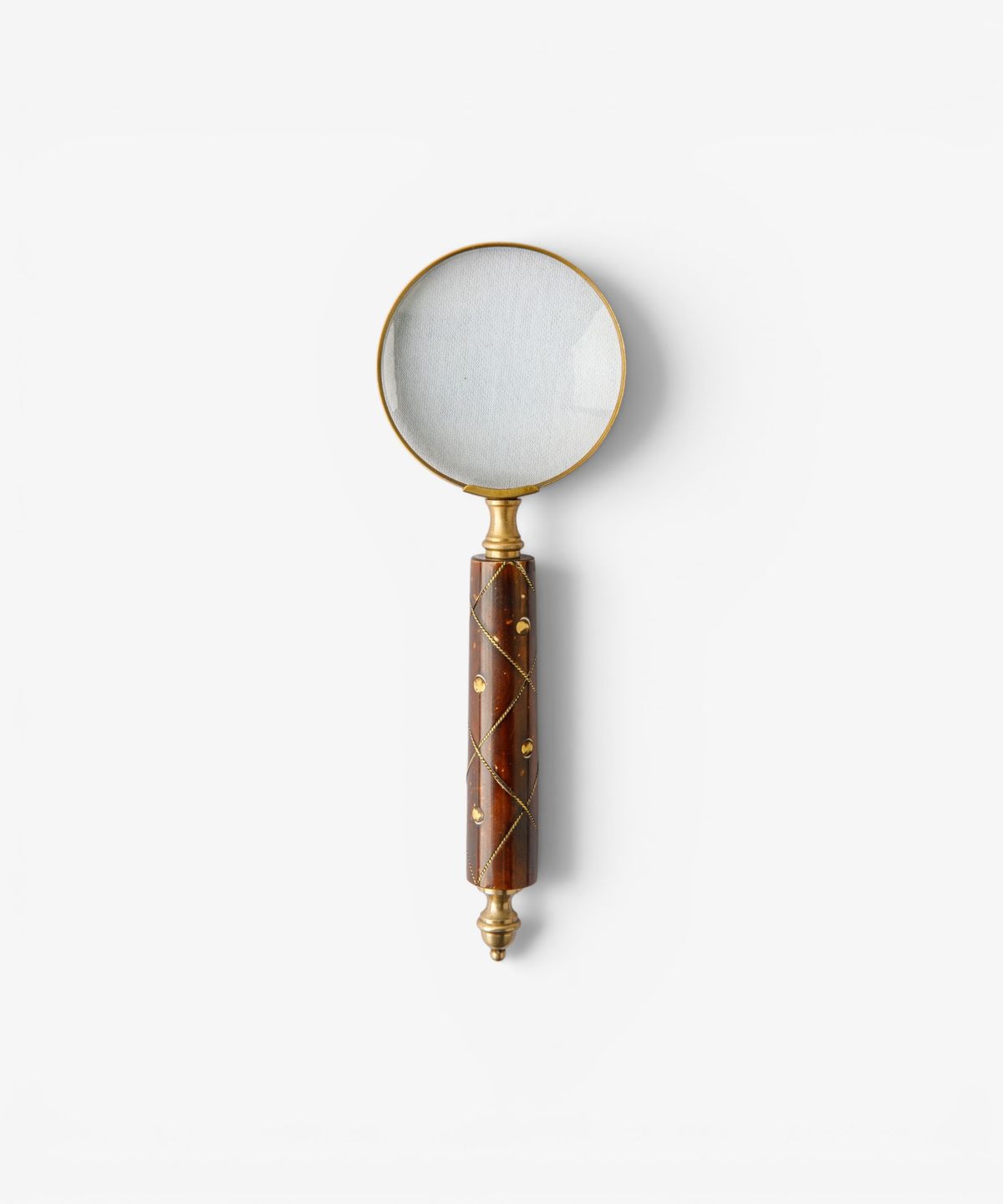 Briarwood Magnifying Glass