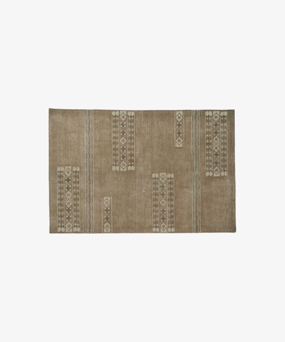 Nila Hand Tufted Rug Medium