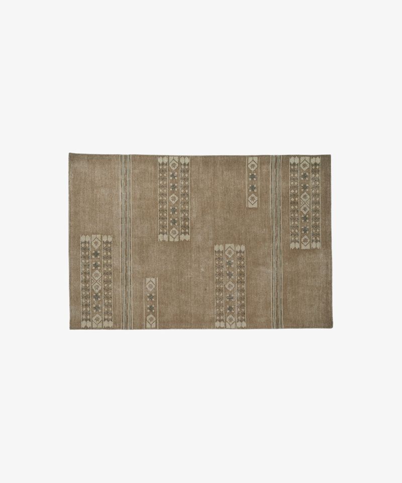 Nila Hand Tufted Rug Medium