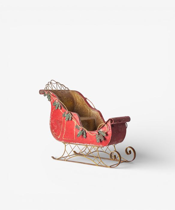 Holly Santa Sleigh